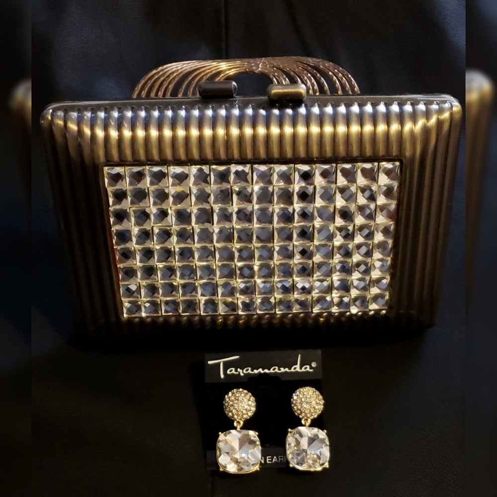 Taramanda Gold and Rhinestone drop earrings